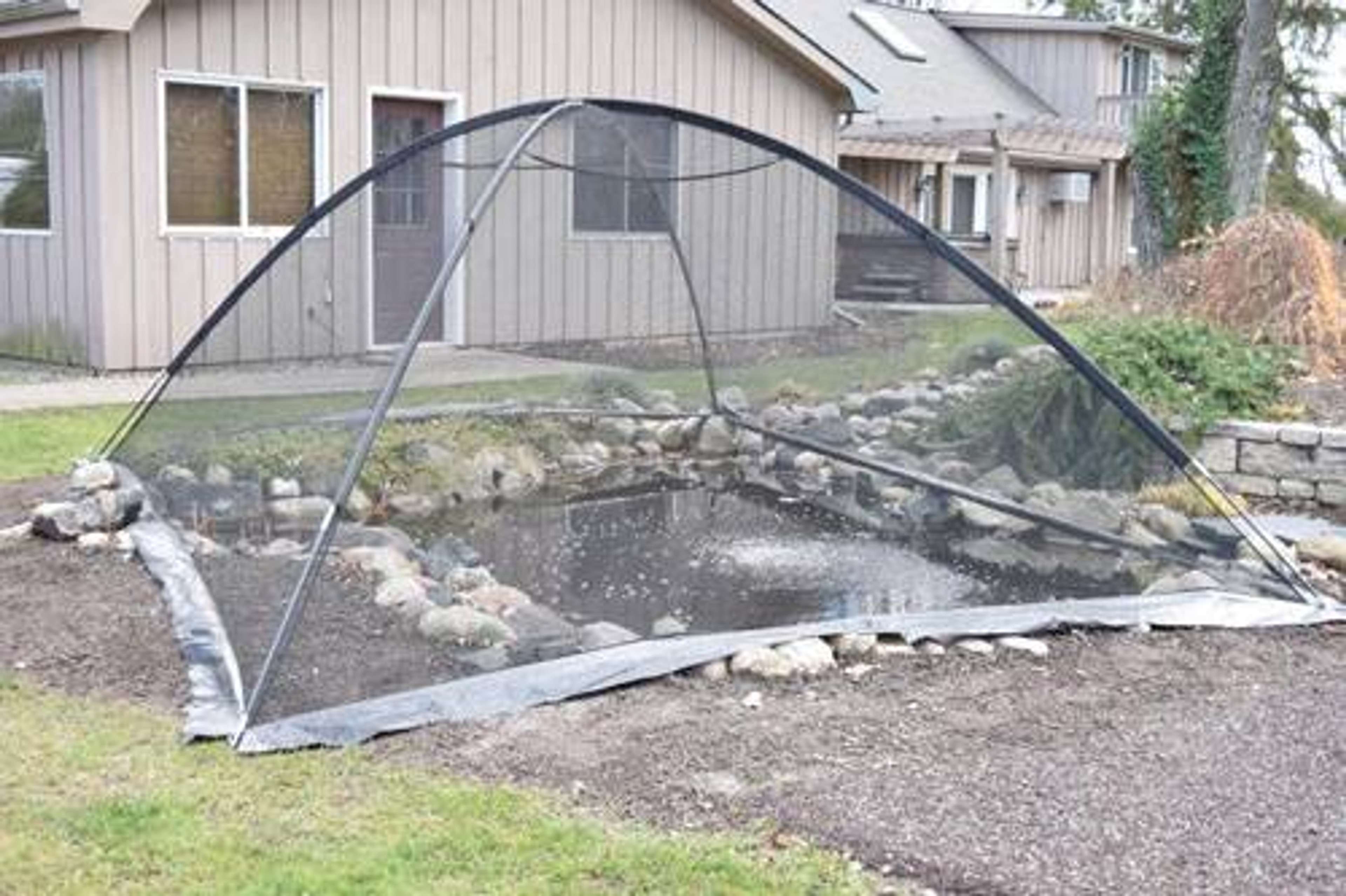 EasyPro Deluxe Pond Cover Tents