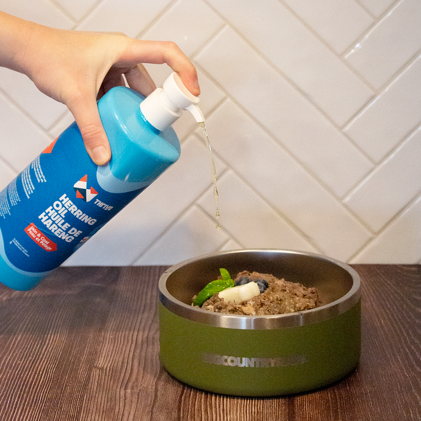 Thrive Herring Oil 1 L pumped into bowl