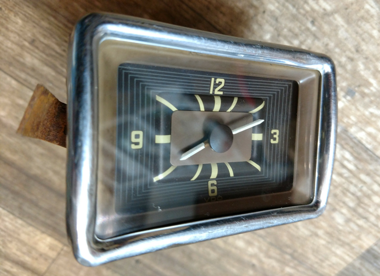 Volkswagen Squareback Fastback Notchback Clock VW VDO Kienzle Classic Car Clock Vintage Auto