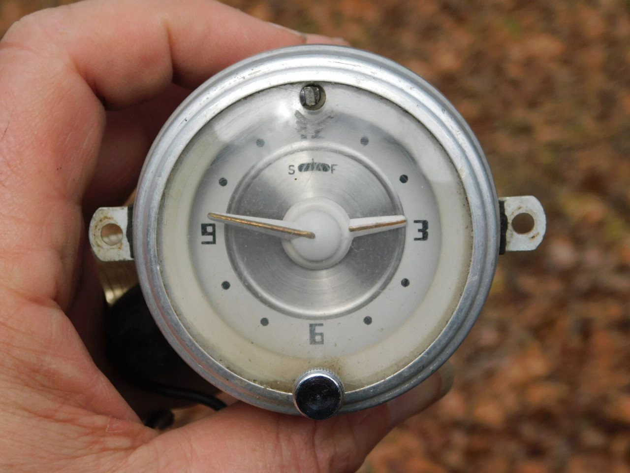 1957-1958 Studebaker Clock Champion, Commander, President