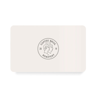 Tarjeta de Regalo de Coffee: sorprende a tus amigos y seres queridos con la Tarjeta de Regalo de Coffee, el regalo perfecto para los amantes del café. Esta tarjeta versátil permite que el afortunado la utilice para disfrutar de su bebida favorita, explorar nuevos sabores o adquirir accesorios de café en nuestra tienda. Ya sea para un cumpleaños, un aniversario o simplemente para decir "gracias", esta tarjeta de regalo es una forma maravillosa de compartir la experiencia del café. Con un diseño elegante y moderno, es fácil de personalizar y enviar, convirtiéndola en un detalle único y significativo. ¡Deja que ellos elijan su dosis de felicidad con nuestra Tarjeta de Regalo de Coffee!
