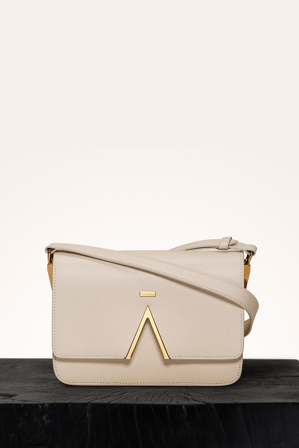 Gucci - Soho Off-White Leather Disco Shoulder Bag