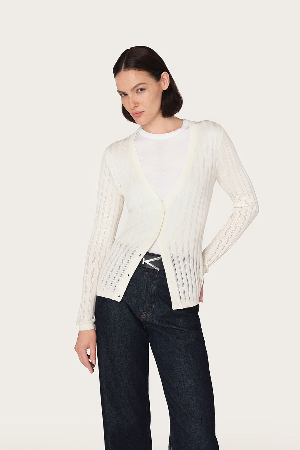 【りん】YONFA snap cardigan (ivory) Ivory Cashmere Cardigan - Stylish and Soft - Aman Essentials