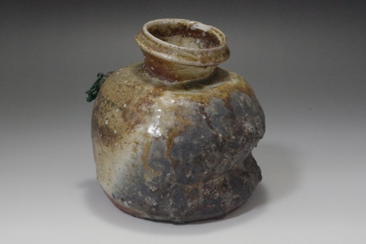 Shigaraki-yaki Kake-hanaire | Vintage Japanese pottery flower vase