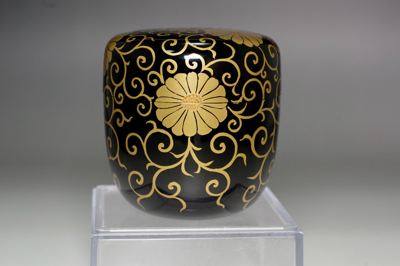 Natsume Japanese Lacquered Tea Caddy With Persimmon Leaf Des
