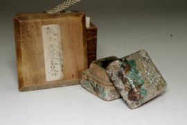 sale: Ogata Kanzan (1663-1743) Antique painted incense case