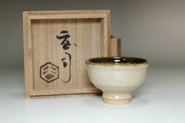 sale: Hamada Shoji (1894-1978) Vintage mashiko pottery sake cup