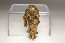 Netsuke - Antique Japanese wooden miniature carving #4992