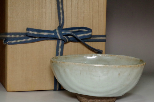 sale: Kato Shuntai (1802-1877) Antique pottery tea bowl in seto ware