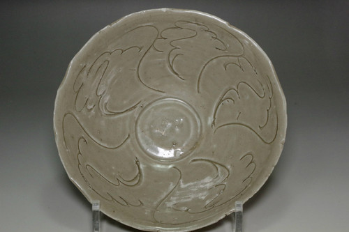 12C-13C TONG'AN Kiln Celadon Bowl with Impressed Floral Patterns #5152
