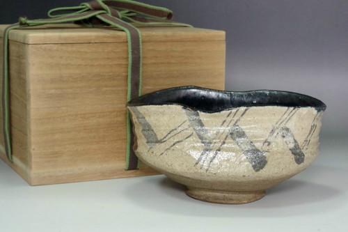 Japanese Black ORIBE Glazed Chawan Tea Bowl #5481