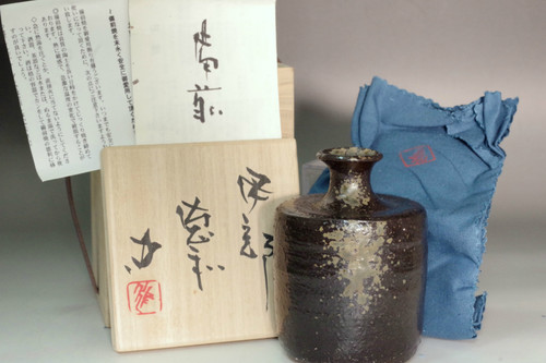 Japanese Bizen Imbe Tokuri Sake Bottle by Takenaka Kenji #5554