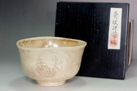 Japanese Ofuke Ware Chawan with Tokugawa Aoi Crest, Early to Mid-Edo Period #5424