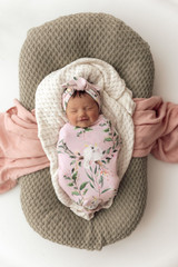 SNUGGLE HUNNY KIDS COCKATOO ORGANIC SWADDLE & TOPKNOT SET