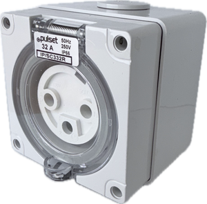 3 Round Pin Socket - 32Amp