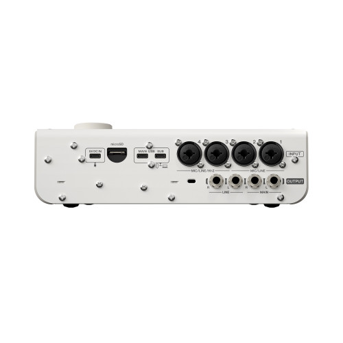 Yamaha URX44 baksida/anslutningspanel