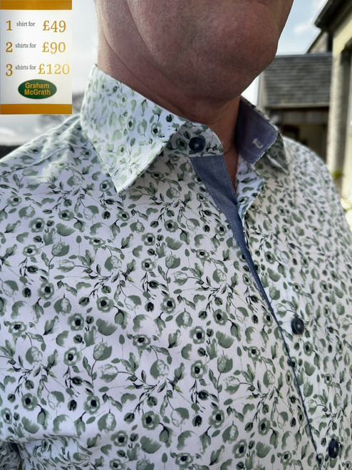 Douglas & Grahame - Green Floral Short Sleeve Shirt