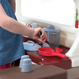 Simplay3 Garden View Kitchen - Let a love of cooking start early. 