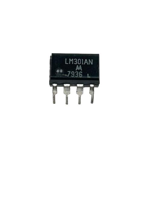 Precision Voltage Comparator IC