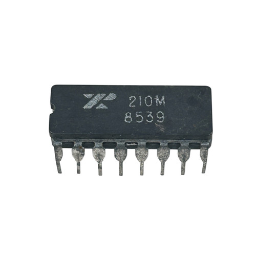 Zilog Z80 CPU (Marked “ZP / Z80 variant – 2H0M 8539”)