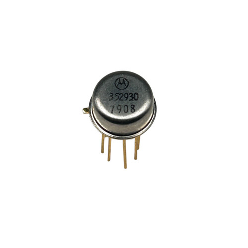 Motorola 352930 Metal Can IC / Transistor