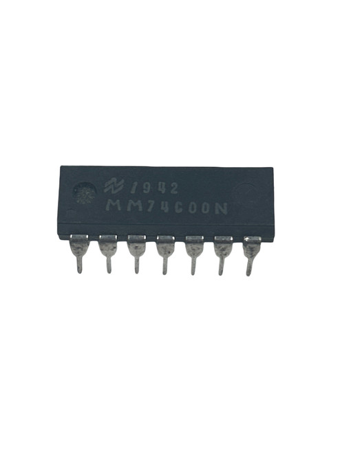 MM74C00N Quad 2-Input NAND Gate IC