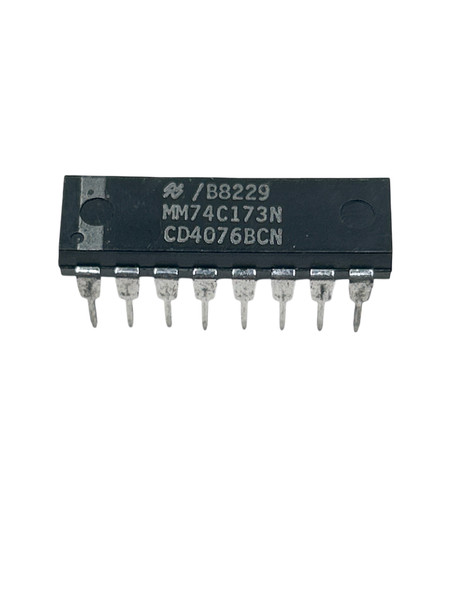 CD4076BCN / MM74C173N 4-Bit D-Type Register IC