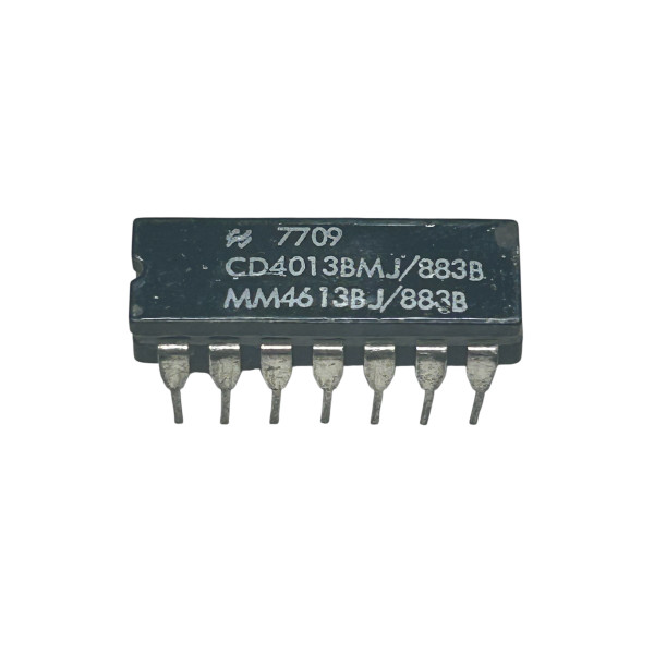 CD4013BMJ Dual D Flip-Flop IC