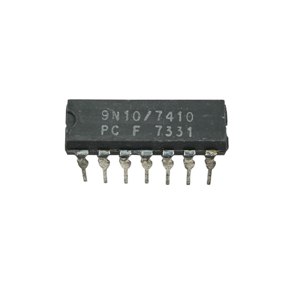 Fairchild 7410 Triple 3-Input NAND Gate IC