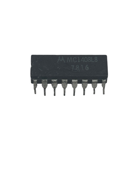 Motorola MC1408L8 Digital-to-Analog Converter (DAC) IC