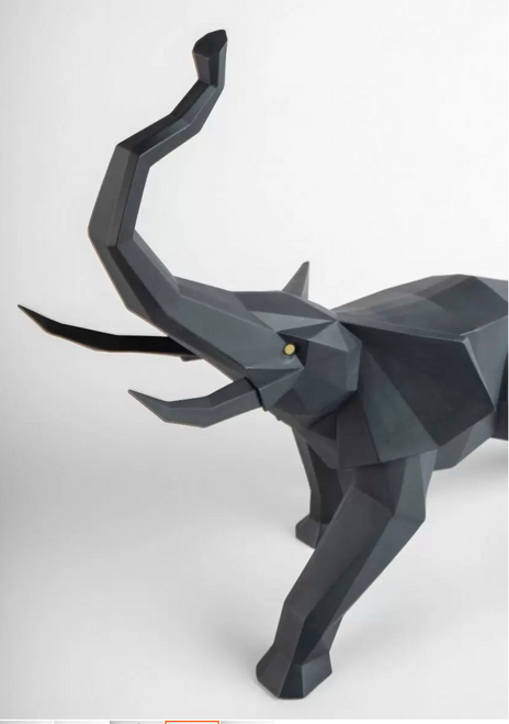 Elephant Figurine. Black matte  01009559