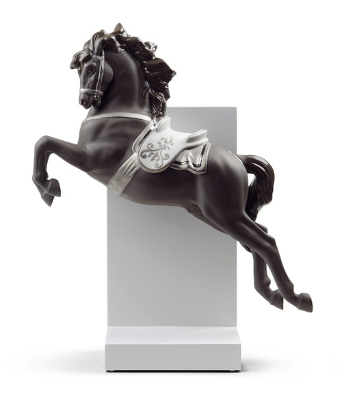 LLADRO HORSE ON PIROUETTE (RE-DECO) (01008720 / 8720)