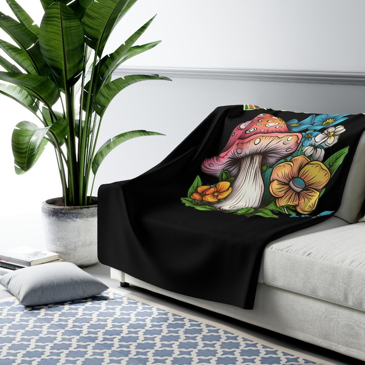 FUNSTUFFPRINT Psychedelic Mushroom Fleece Sherpa Blanket, Trippy Home Decor | Shop Now!