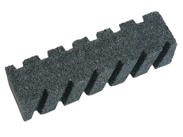 Faithful Rubbing Brick Fluted 200mm (FAIRBRICKF8)