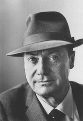 Ross MacDonald