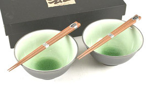 Japanese Glazed Porcelain Soup Bowl Set