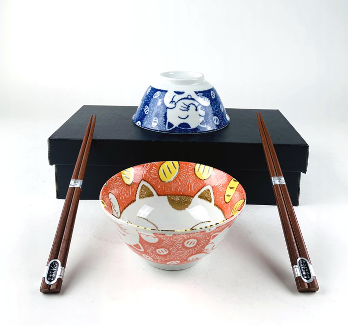 Japanese Porcelain Rice Bowls and Chopsticks Gift Set, Lucky Cat Pattern Soup Bowls, Blue and Pink Color, Set of 2, Made in Japan