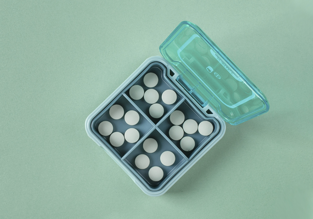 Preparación personalizada de pastilleros en Ortopedia en Farmacia Oca en San Blas-Canillejas