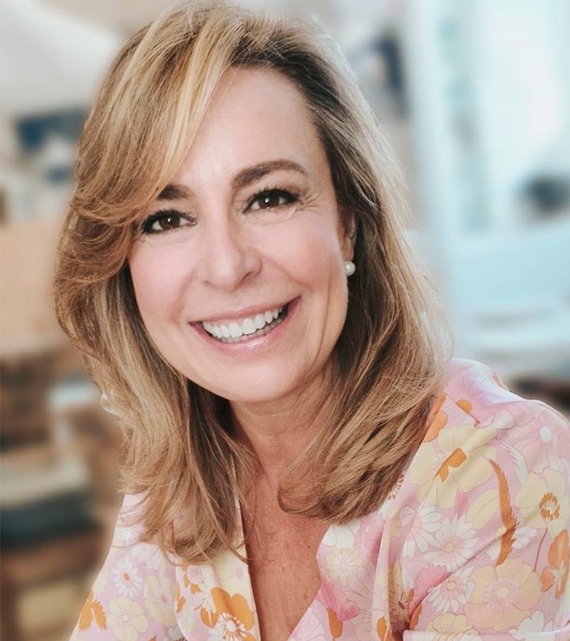 Isabel Coma Fort, titular de la Farmacia Oca