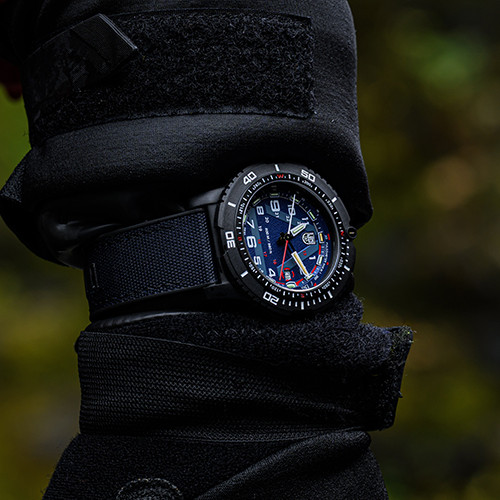 Luminox ICE-SAR 1080 Outdoor Explorer Watch | 200M | 45 mm | Swiss quartz | Blue