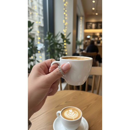 18ct White Gold Spring Ring | 0.15 Natural Diamond