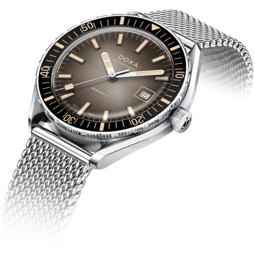 DOXA SUB 200 II Sharkhunter Vintage Watch | 200M | 44mm | Swiss Automatic | Gradient Smoked | Black Bezel | Mesh Bracelet