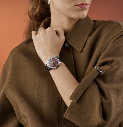 Frederique Constant Classics Watch | Moneta Solarmetre | 39mm | Solar Quartz | Burgandy | Extra Bracelet