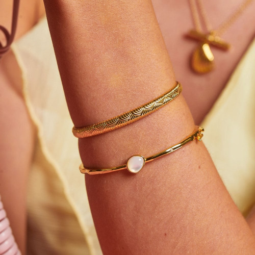 Hot Diamonds X Golden Edit Calm Bangle Mother Of Pearl | Silver