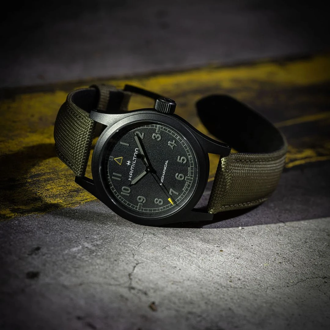 Hamilton Khaki Field Mechanical Call of Duty Modern Warfare 4 Dial