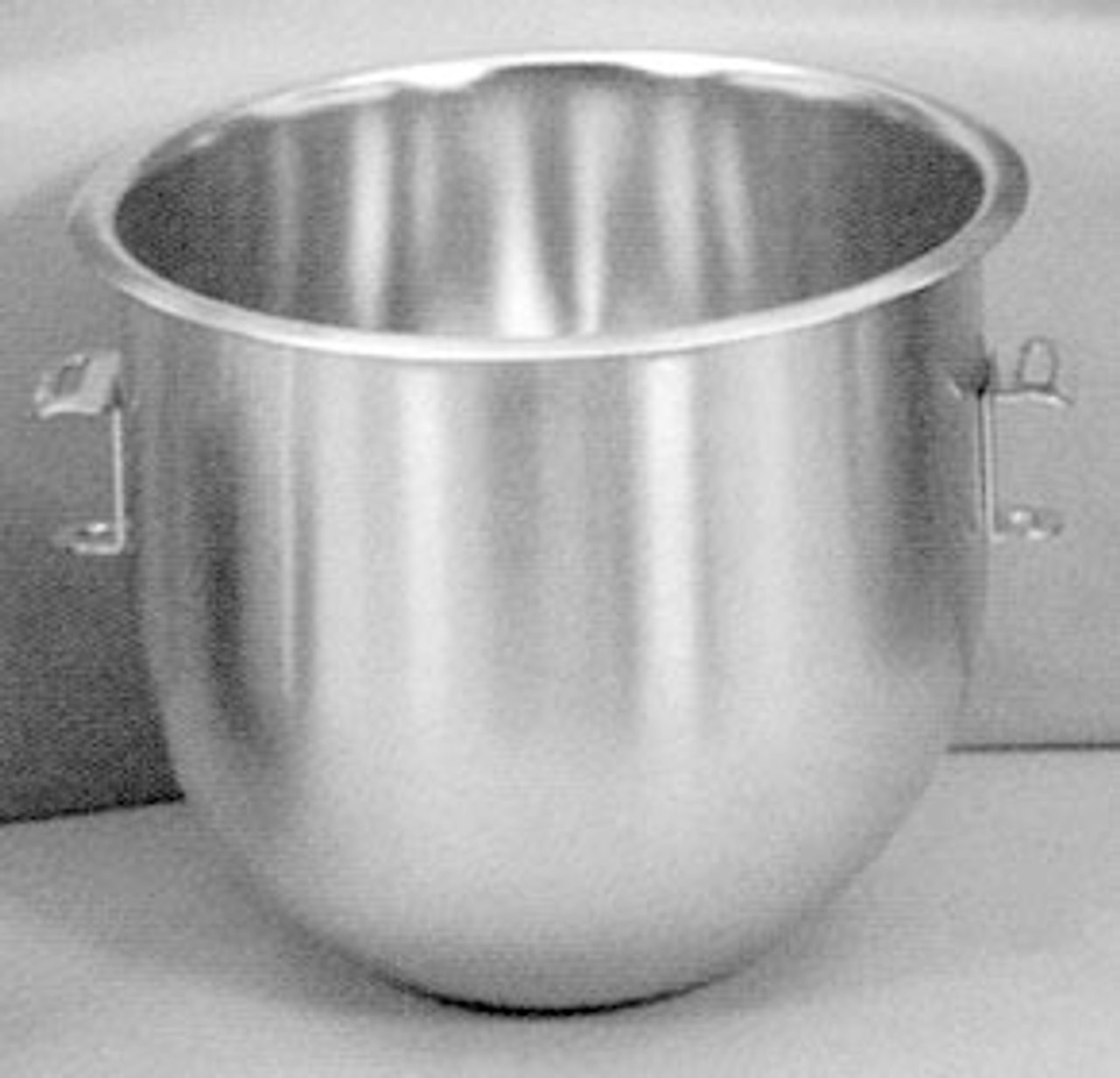 Hubert 20 qt Stainless Steel Mixing Bowl - 19 3/10Dia x 6 3/10H