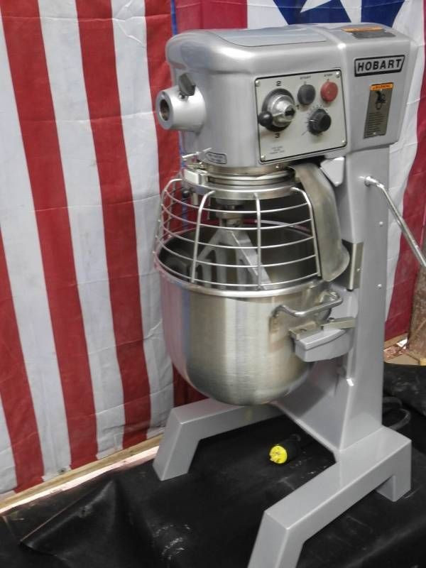 Very Nice Hobart D300T 30 Qt Dough Bakery Pizza Mixer 3/4 HP 3P