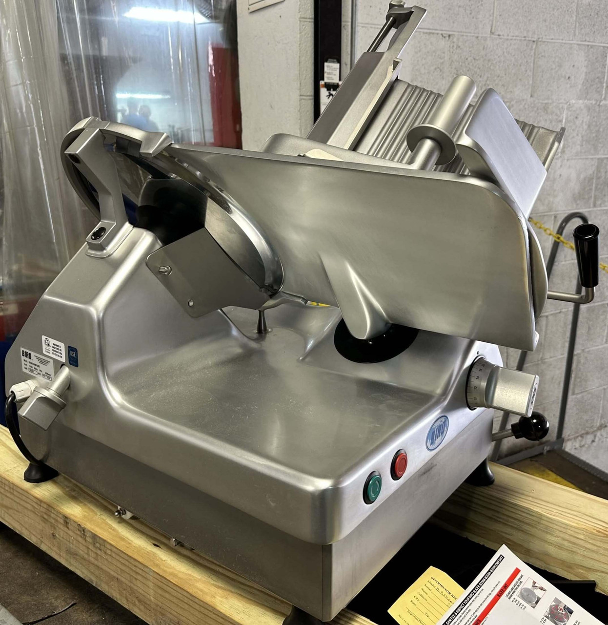 2020 Biro B350 Comfort Automatic Meat Slicer. 115V / 1/2 HP. 13.75".