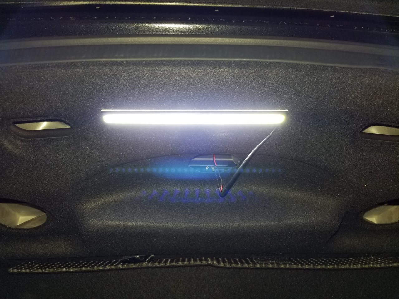 Nissan R35 GT-R Trunk LED Light Kit