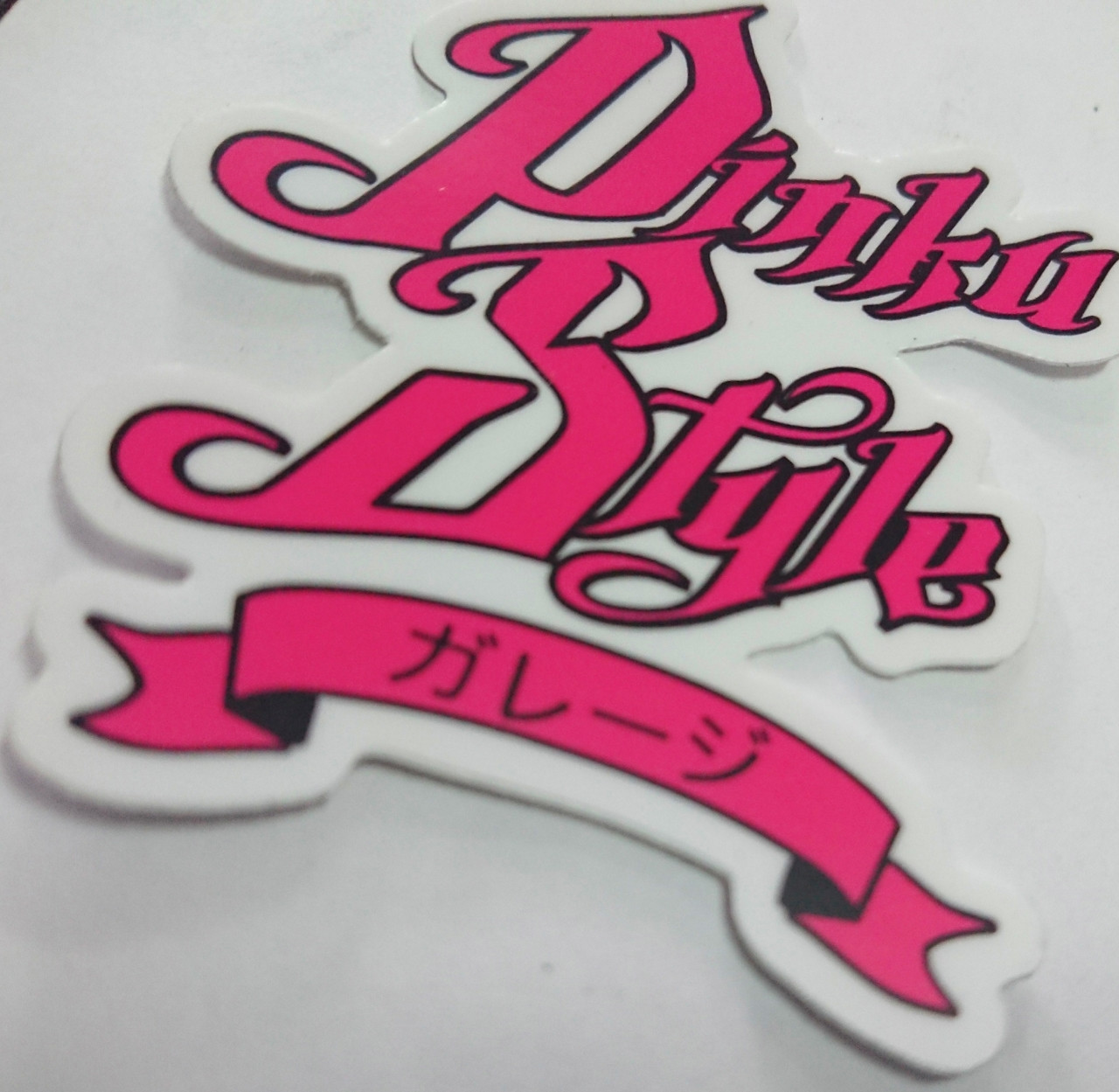 Pinku Style 02 Small Kiss Cut (2)